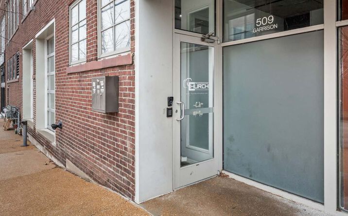 Pictures of Office property located at 509 N Garrison Ave, Saint Louis, MO 63103 for lease - image #1