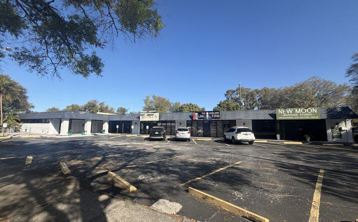 Pictures of Office property located at 5109 Central Ave, St. Petersburg, FL 33710 for lease - image #1