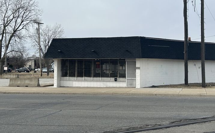 Pictures of Retail property located at 2052 Broadway, Gary, IN 46407 for lease - image #1