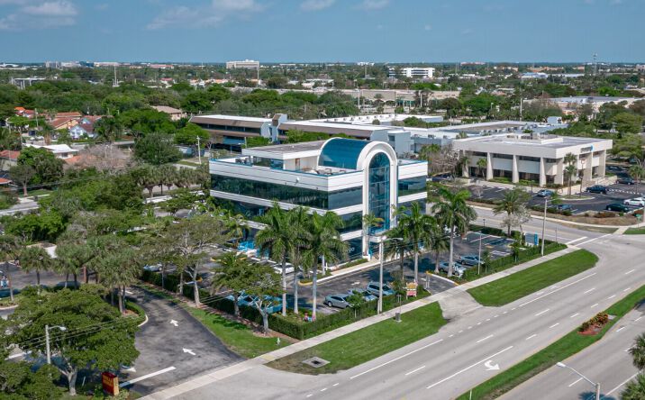 Pictures of Office property located at 3785 N Federal Hwy, Boca Raton, FL 33431 for lease - image #1