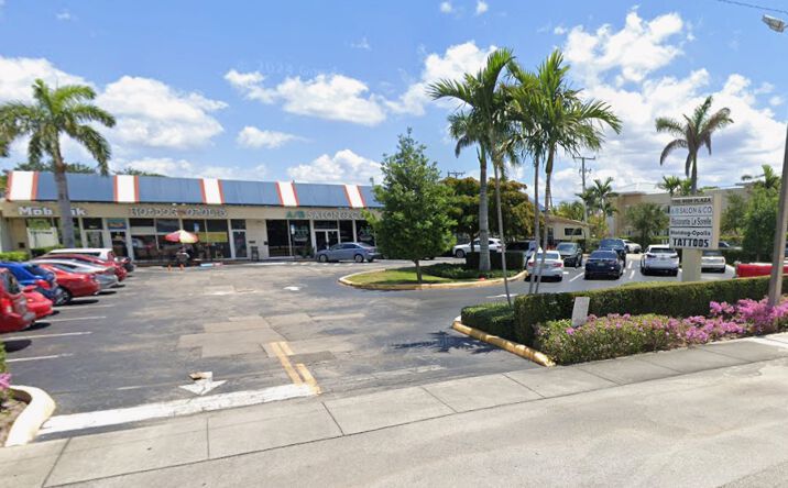 Pictures of Retail property located at 6020 N Federal Hwy, Boca Raton, FL 33487 for lease - image #1
