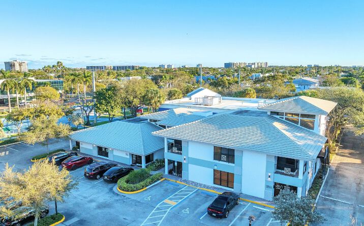Pictures of Office property located at 6699 N Federal Hwy, Boca Raton, FL 33487 for lease - image #1