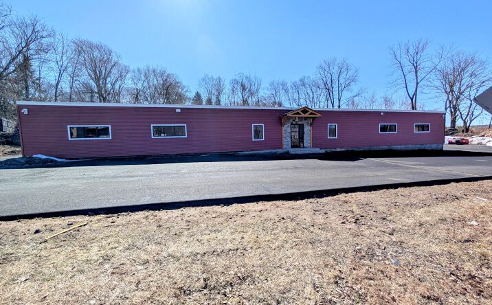 Pictures of Retail, Restaurant property located at 3812 E Main St, Waterbury, CT 06705 for lease - image #1