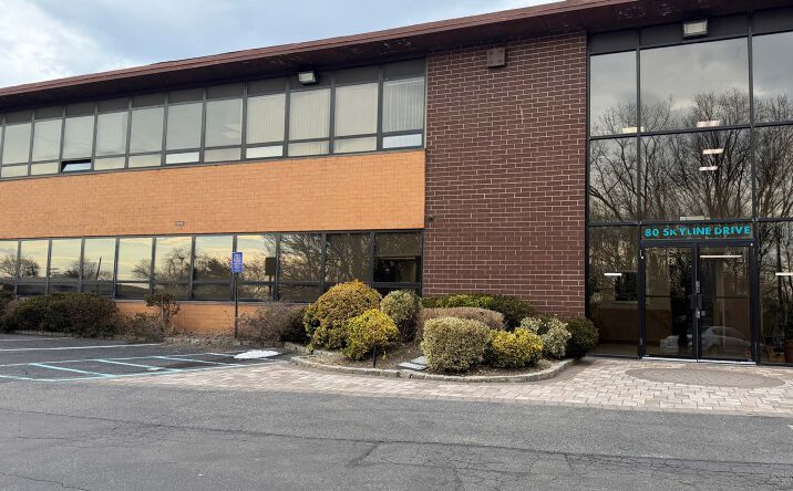 Pictures of Office property located at 80 Skyline Dr, Plainview, NY 11803 for lease - image #1