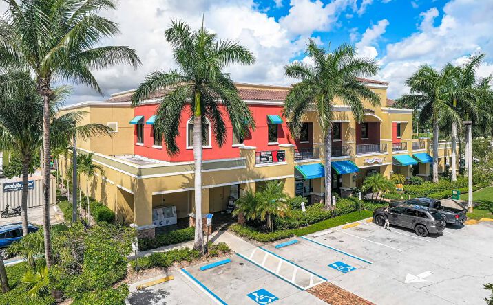 Pictures of Office property located at 8081 Congress Ave, Boca Raton, FL 33487 for lease - image #1