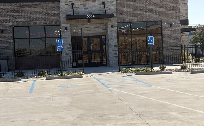 Pictures of Retail property located at 6054 US-98, Hattiesburg, MS 39402 for lease - image #1