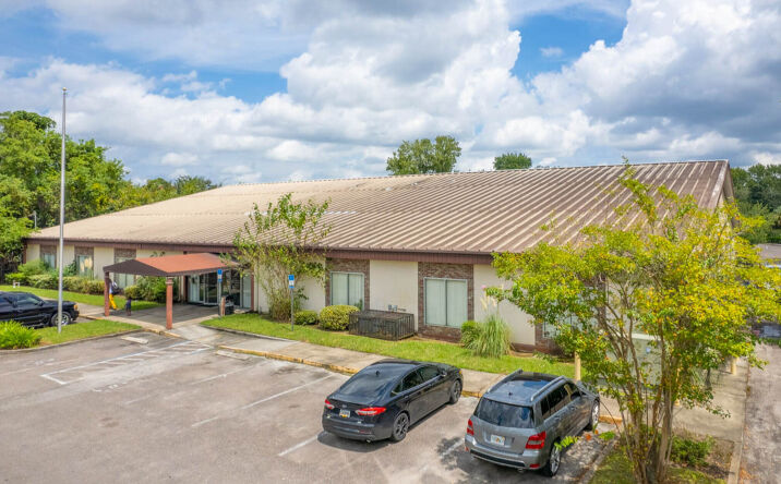 Pictures of Office property located at 1725 Oakhurst Ave, Jacksonville, FL 32208 for lease - image #1