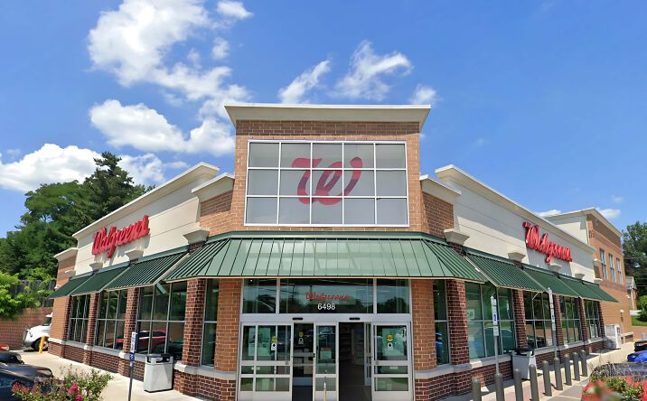 Pictures of Retail property located at 6498 Landover Rd, Hyattsville, MD 20785 for lease - image #1