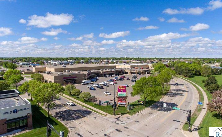 Pictures of Retail property located at 1849 Adams Street, Mankato, MN 56001 for lease - image #1