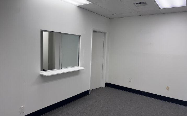 Pictures of Office property located at 6314 Windsor Mill Rd, Baltimore, MD 21207 for lease - image #1