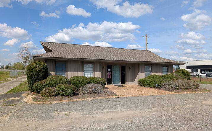 Pictures of Office, Industrial property located at 4168 Old U.S. 41 N, Valdosta, GA 31602 for lease - image #1