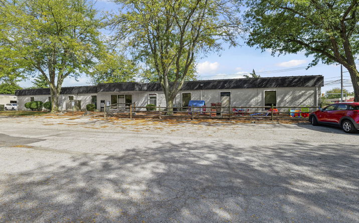Pictures of Office, Special Purpose property located at 440 S Reynolds Rd, Toledo, OH 43615 for lease - image #1
