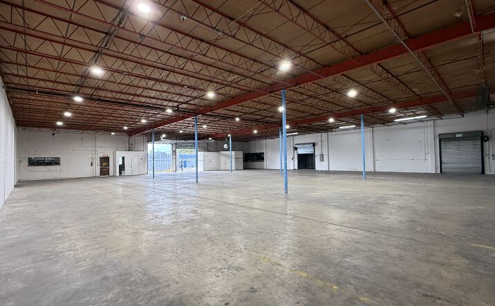 Pictures of Industrial property located at 2901 NW 34th St, Miami, FL 33142 for lease - image #1