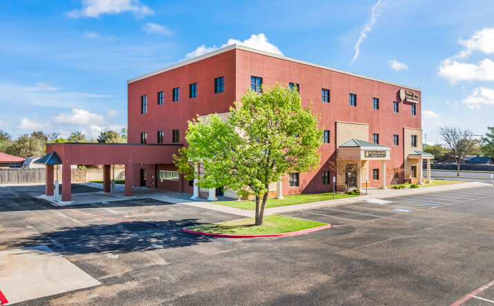 Pictures of Office property located at 7202 Slide Rd, Lubbock, TX 79424 for lease - image #1