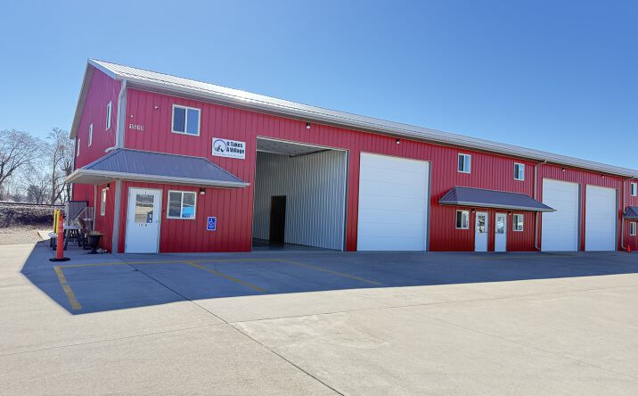 Pictures of Industrial property located at 1510 Grandview Ave, Muscatine, IA 52761 for lease - image #1