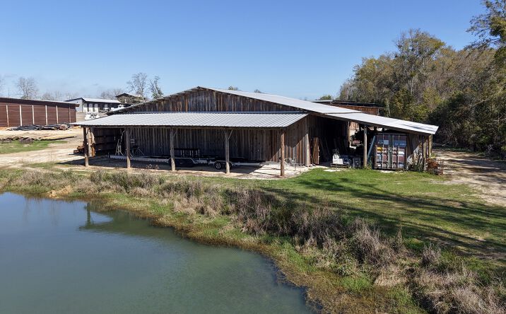 Pictures of Industrial property located at 8484 US-98, Fairhope, AL 36532 for lease - image #1
