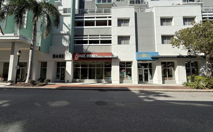 Pictures of Retail property located at 1425 2nd St, Sarasota, FL 34236 for lease - image #1
