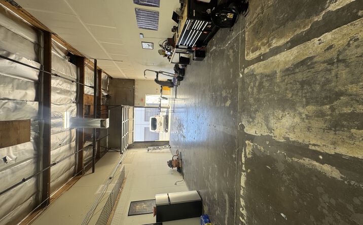 Pictures of Office property located at 2501 W Behrend Dr, Phoenix, AZ 85027 for lease - image #1