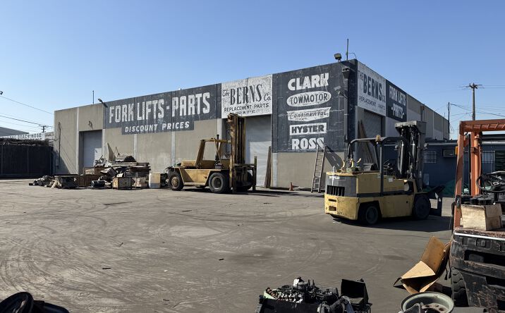 Pictures of Industrial property located at 1250 W 17th St, Long Beach, CA 90813 for lease - image #1