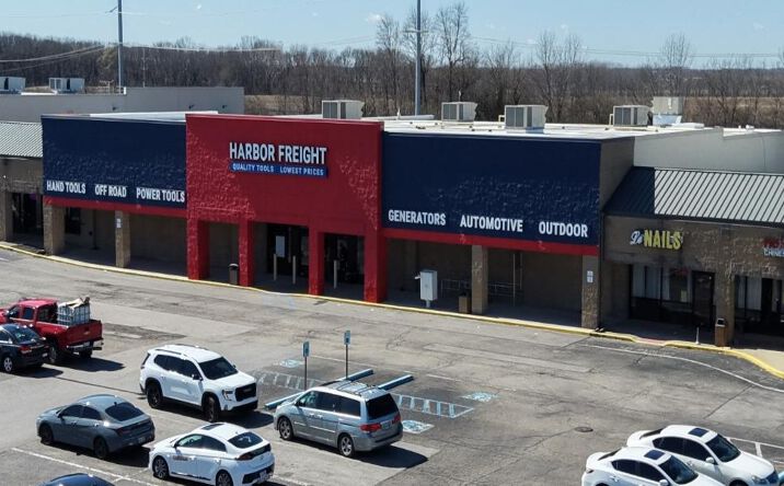 Pictures of Retail property located at 23507 US 23 South, Circleville, OH 43113 for lease - image #1