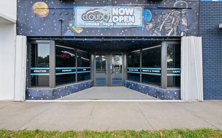 Pictures of Retail property located at 821 N Federal Highway, Fort Lauderdale, FL 33304 for lease - image #1