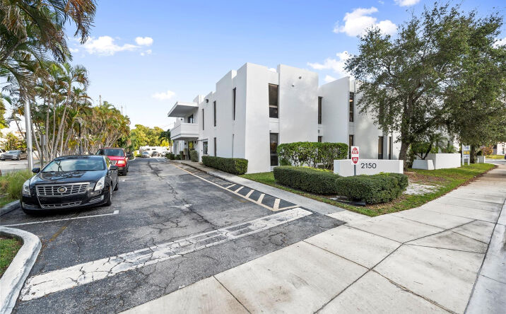 Pictures of Land property located at 2150 S Andrews Avenue, Fort Lauderdale, FL 33316 for lease - image #1