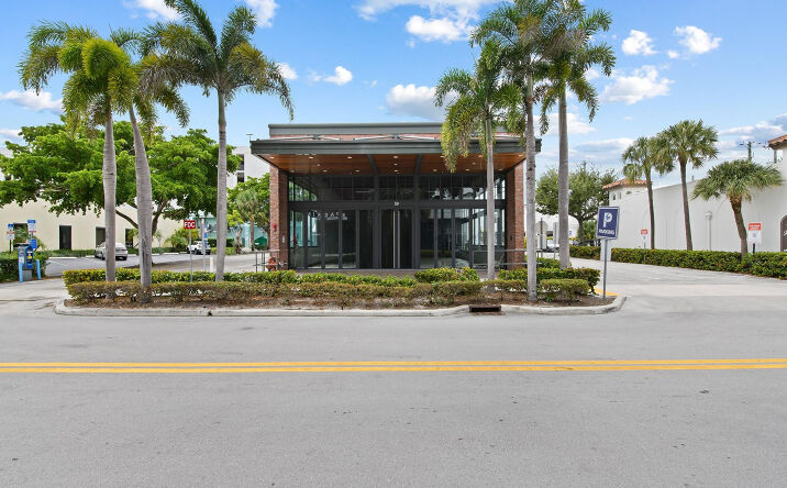 Pictures of Retail property located at 50 SE 4th Avenue, Delray Beach, FL 33483 for lease - image #1