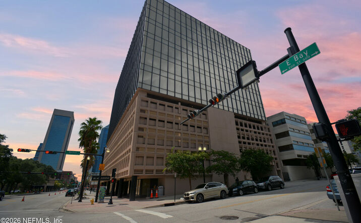 Pictures of Office property located at 233 E BAY Street 1016, Jacksonville, FL 32202 for lease - image #1