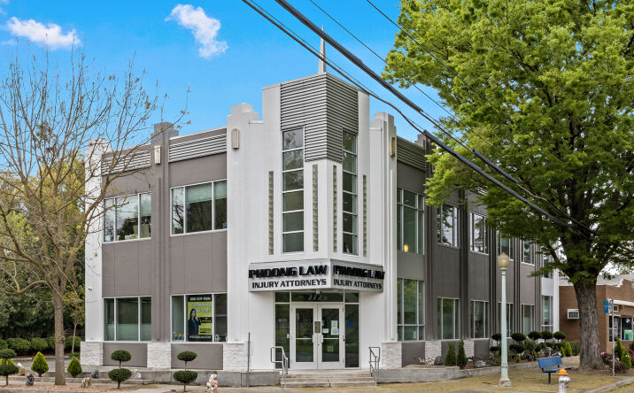 Pictures of Office property located at 2725 Riverside Blvd, Sacramento, CA 95818 for lease - image #1