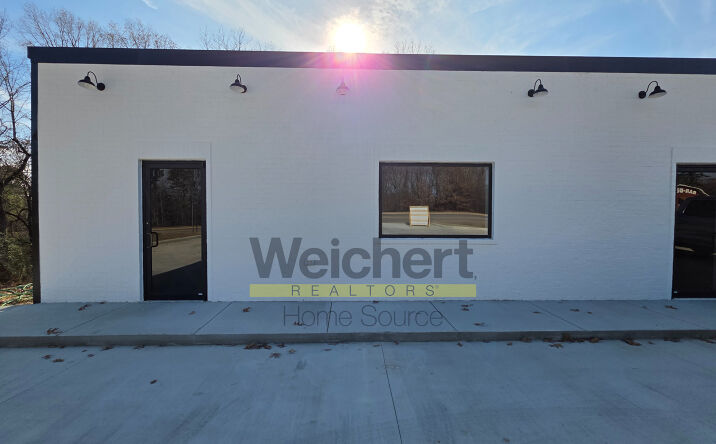 Pictures of Office, Retail property located at 6108 W Kingshighway, Paragould, AR 72450 for lease - image #1