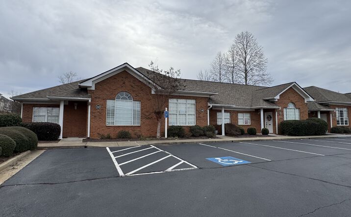Pictures of Office property located at 242 Creekstone Ridge, Woodstock, GA 30188 for lease - image #1