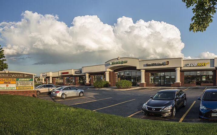 Pictures of Retail property located at 20820-20864 Hall Rd, Clinton Township, MI 48038 for lease - image #1
