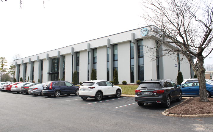 Pictures of Office property located at 8003 Franklin Farms Dr, Richmond, VA 23229 for lease - image #1
