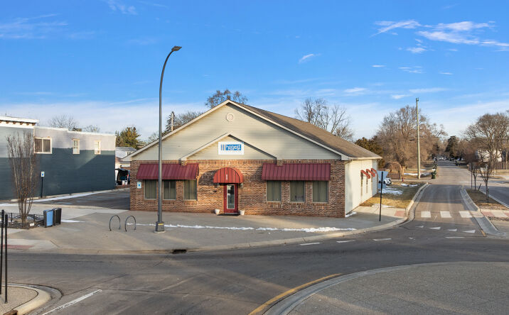 Pictures of Office property located at 1681 E Auburn Rd, Rochester Hills, MI 48307 for lease - image #1