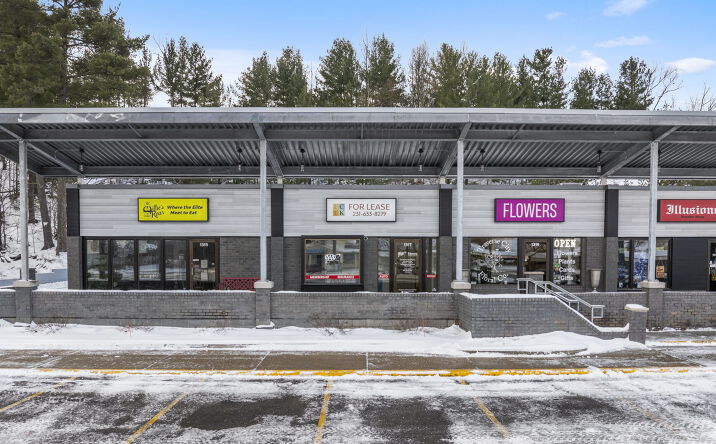 Pictures of Retail, Office property located at 1317 W South Airport Rd, Traverse City, MI 49686 for lease - image #1