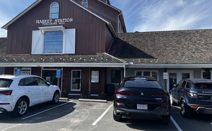 Pictures of Retail, Office property located at 203 Harrison St SE, Leesburg, VA 20175 for lease - image #1