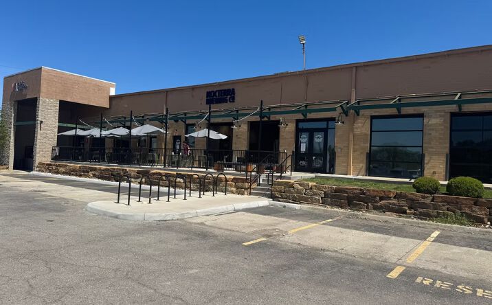 Pictures of Retail, Office, Industrial property located at 371 Maier Pl, Columbus, OH 43215 for lease - image #1