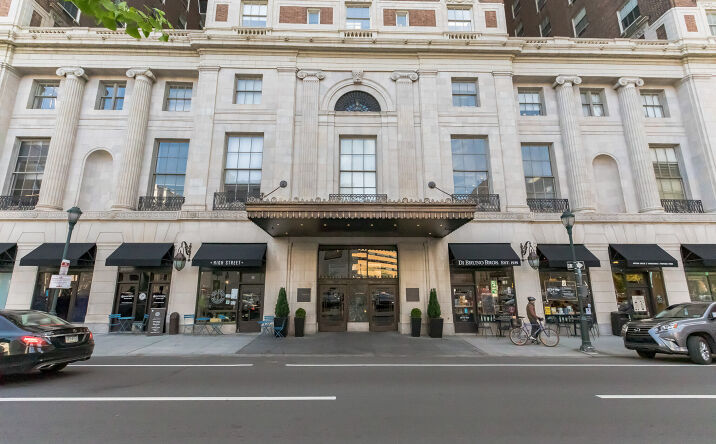 Pictures of Office property located at 822 Chestnut St, Philadelphia, PA 19107 for lease - image #1