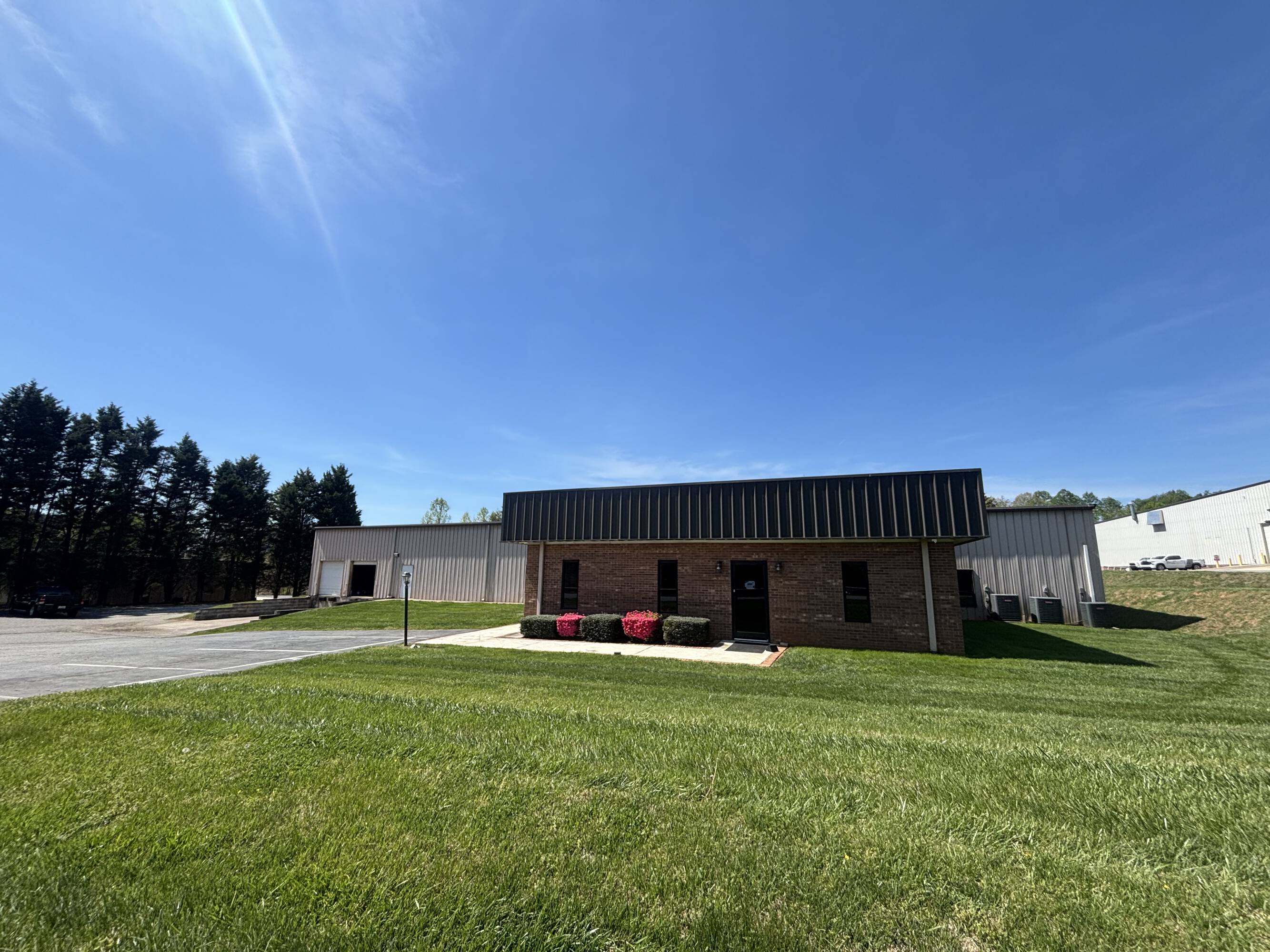 340 Forum Pkwy, Rural Hall, NC 27045
