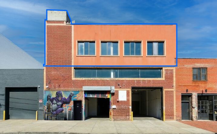 Pictures of Office, Retail property located at 327 Stagg St, b, NY 11206 for lease - image #1