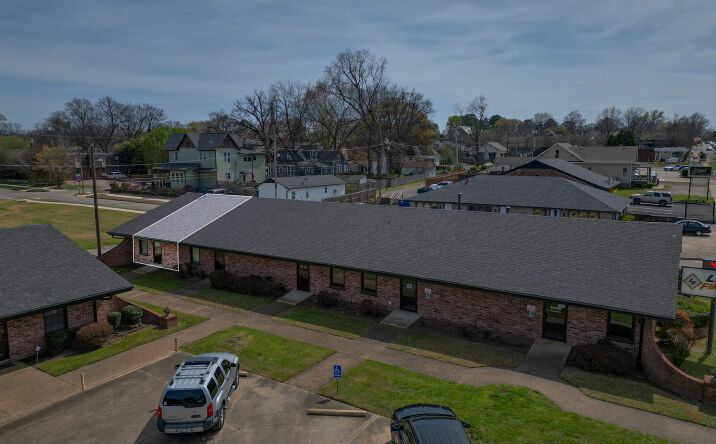 Pictures of Office, Retail property located at 308 N Greenwood Ave, Fort Smith, AR 72901 for lease - image #1