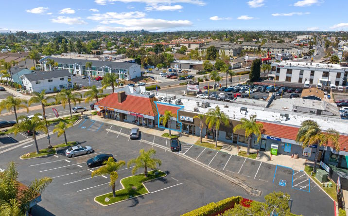 Pictures of Retail property located at 7520 El Cajon Blvd, La Mesa, CA 91942 for lease - image #1