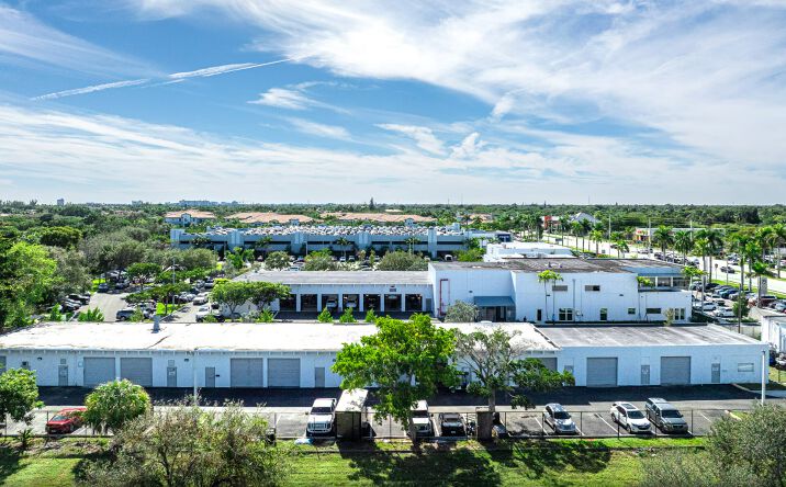 Pictures of Industrial property located at 2413 N Federal Hwy, Delray Beach, FL 33483 for lease - image #1