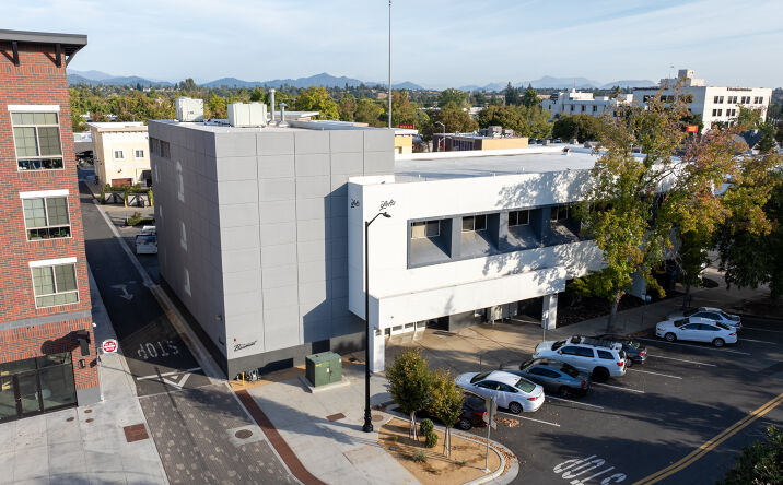 Pictures of Office property located at 1320 Yuba St, Redding, CA 96001 for lease - image #1