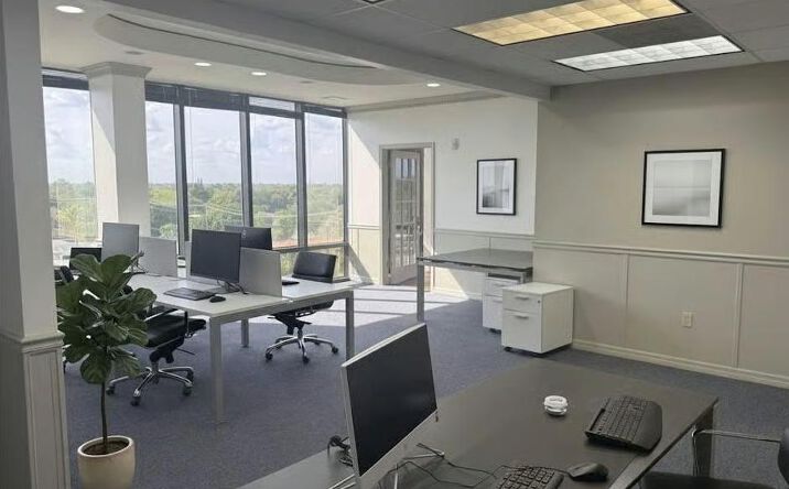 Pictures of Office property located at 450 North Park Road, Hollywood, FL 33021 for lease - image #1