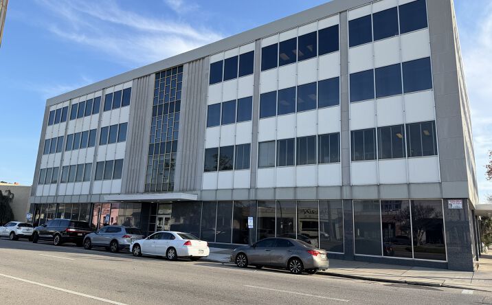 Pictures of Office property located at 21 E Garden St, Pensacola, FL 32502 for lease - image #1