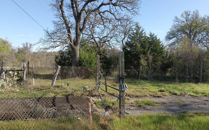 Pictures of Land property located at 8321 Burleson Manor Rd, Manor, TX 78653 for lease - image #1