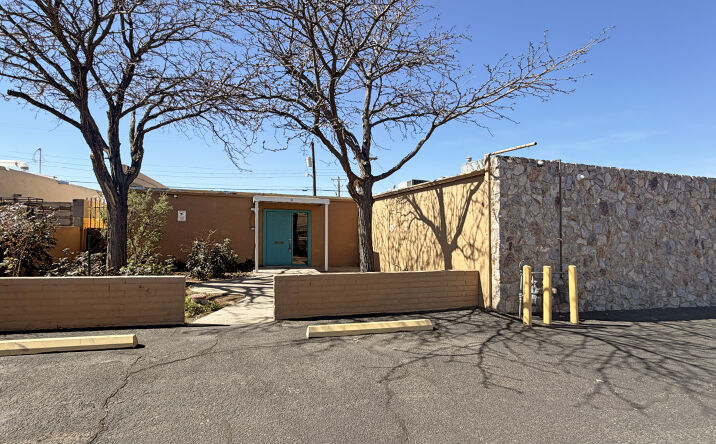 Pictures of Retail, Office property located at 9720 Candelaria Rd NE, Albuquerque, NM 87112 for lease - image #1