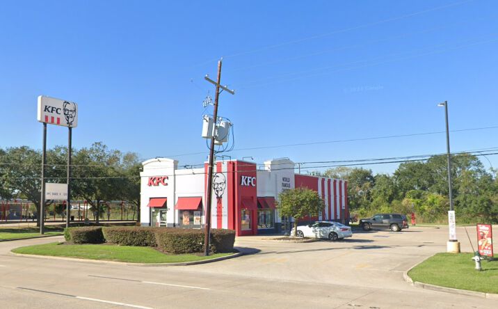 Pictures of Restaurant, Retail property located at 8090 College St, Beaumont, TX 77707 for lease - image #1