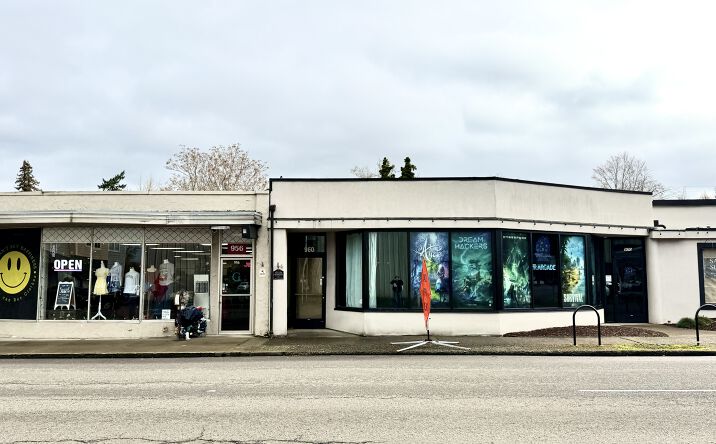 Pictures of Retail, Office, Restaurant property located at 960 Commercial St SE, Salem, OR 97302 for lease - image #1